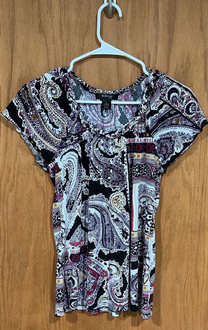 Style & Co. Petite Blouse Size M Multicolor Paisley Scoop Neck Short Sleeve